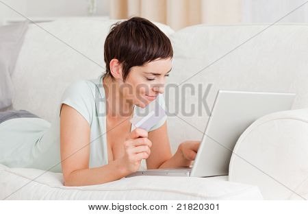 온라인 쇼핑 여자