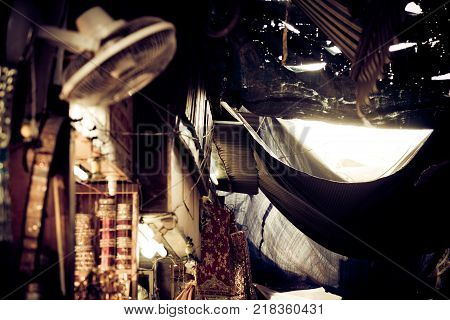 sales booths in the dilli haat bazar in new delhi
