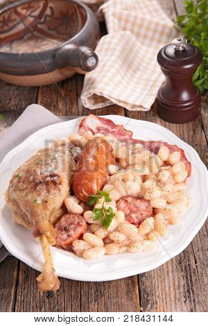 french cassoulet with bean and meat