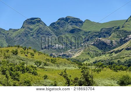 Big rock along the path to Thukela waterfall in Royal Natal Park Drakensberg mountain, South Africa