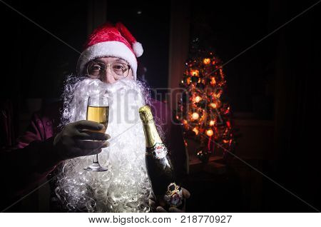 Santa Claus Toasting With A Glass Of Champagne (bottle), Santa Claus With A Glass Of Champagne Celeb