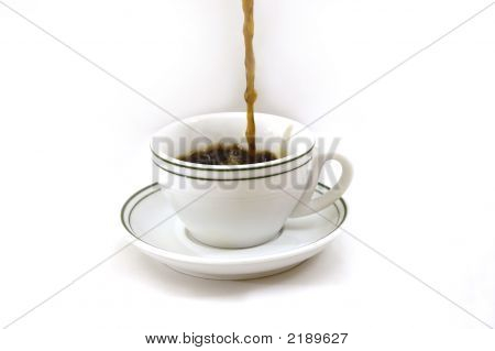 Hælde en kaffekop