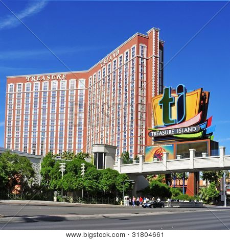 LAS VEGAS - 12 oktober: Treasure Island Hotel og Casino på 12 oktober 2011 i Vegas. Denne Caribbea