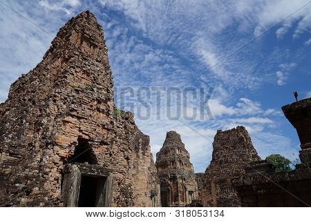Pre Rup Temple Is A Temple In Historic Area In Siem Reap. This Temple Was Built By Sandstone.