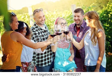 Happy Friends Having Fun Outdoor At Countryside - Young Friends Having Fun At Vineyard - Youth Frien