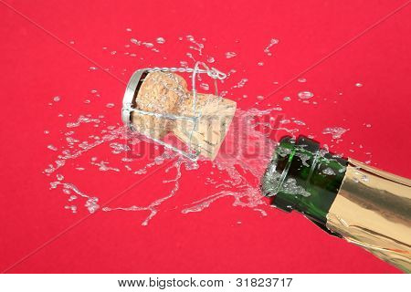 Bottiglia di Champagne pronta per la celebrazione