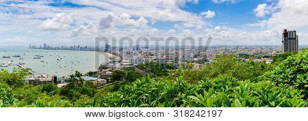 Panoramic View Of Pattaya Bay Viewpoint From Pratumnak Hill. Pattaya City On Blue Sky In Chonburi Th