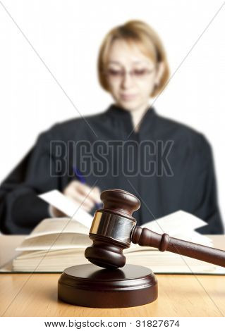 小槌 & 女性裁判官