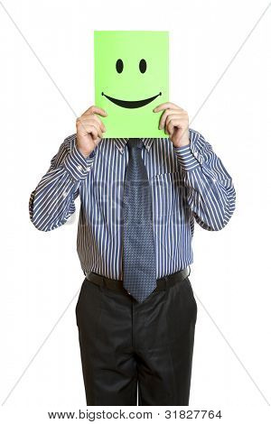 Mann mit der gemalten glücklichen Lächeln auf dem Blatt Papier über das Gesicht, isolated on white