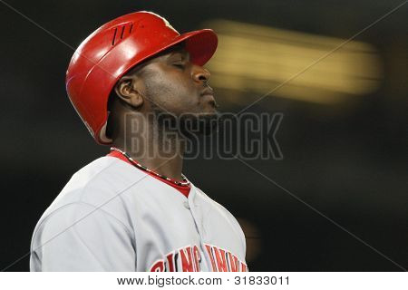 LOS ANGELES - 20. srpna: Reds 2B (#4) Brandon Phillips během zápasu Reds vs. Dodgers 20 srpen 2010 