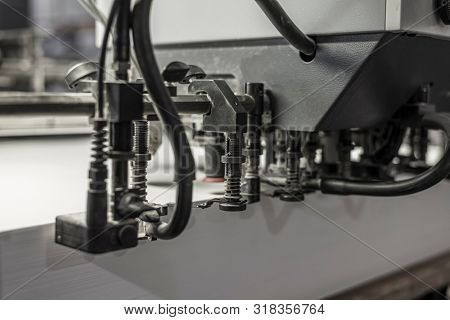 paper loading part of an offset sheetfed printing maschine in a printing facility