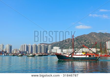 barco en Hong Kong, Tuen Mun