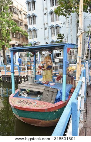 Kolkata, India-july 27,2019: Floating Market In Kolkata- The First In Bengal Opened Up This January.