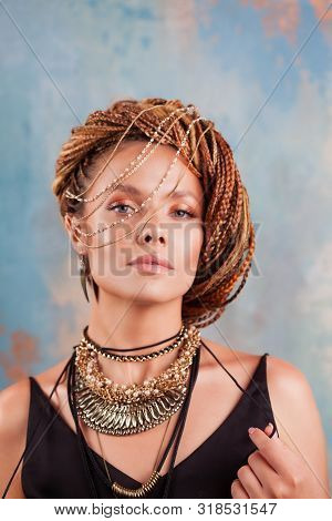 Southern Spices. Portrait Of A Gorgeous Smiling Young Woman, With Beautiful Stylish, Fashionable, Su