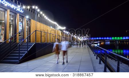 Warsaw, Poland. 25 August 2019. Vistulan Boulevards On The Western Side Of The River Vistula In Wars