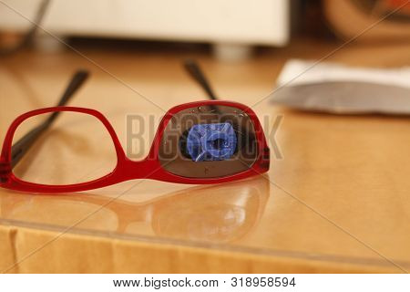 Optical Dispensing Epuipment Being Grinding Prescription Lenses In Australia