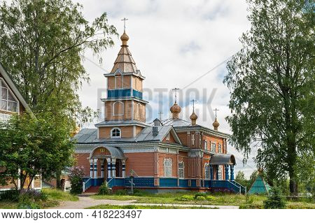 Beautiful Wooden With Carved Decorations Church Of The Transfiguration Of The Lord In Vazheozersky S