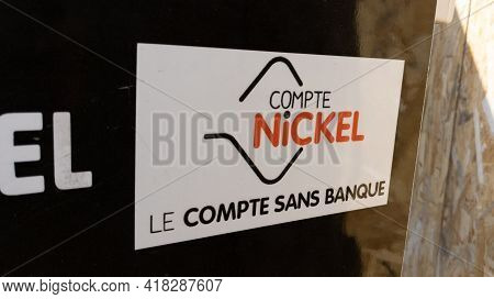 Bordeaux , Aquitaine France - 04 22 2021 : Compte Nickel Logo Sign And Brand Text French Alternative