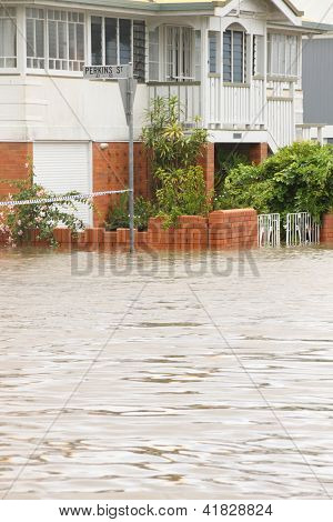 Brisbane, Australien - Januar 28: Häuser überflutet von Ex-Tropical Cyclone Oswald 28 Januar 201