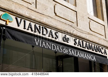 Bordeaux , Aquitaine France - 04 22 2021 : Viandas De Salamanca Logo Brand And Text Sign Of Meat And