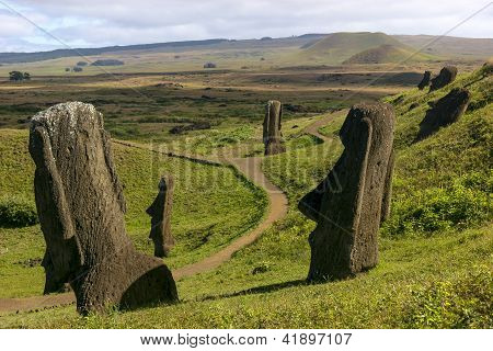 Több moai Rano Raraku, Húsvét-sziget:
