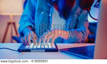 Close-up Happy Asia Girl Dj Use Launchpad Synthesizer Keyboard Sound Mixer Wear Headphone Made Music