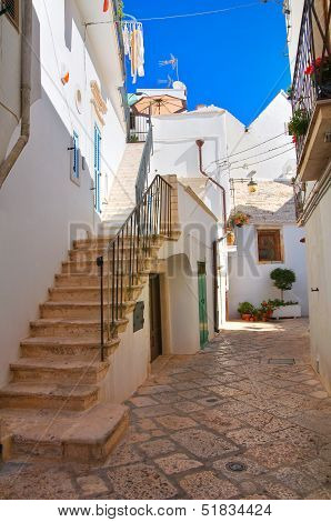 Alleyway. Noci. Puglia. Italy.
