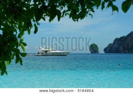 Seascape med sejlads