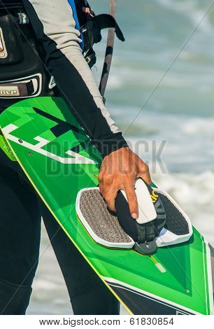 Italy, Fossacesia 16 Ago 2013 - Kitesurfer Begin The Action