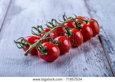 Fresh cherry tomatoes