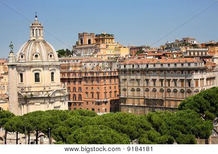 คอลัมน์ traian และ Santa Loreto Maria Di โรม Italiy