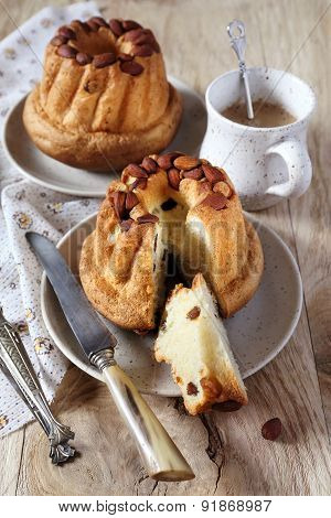 Alsatian Cuisine: Kouglof
