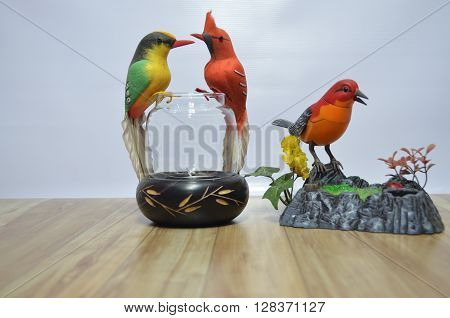 Beautiful bird sculptures adorning the various locations.