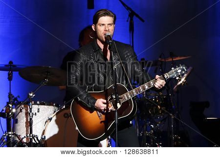 NEW YORK-MAY 5: Actor/singer Chris Carmack performs onstage during ABC's 