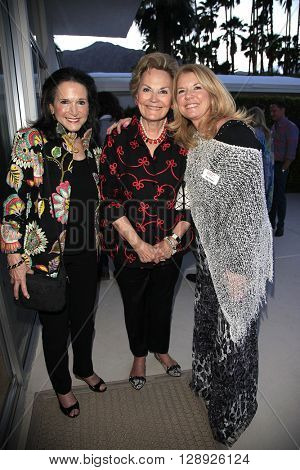 PALM SPRINGS - APR 27: Meg Thomas at a cultivation event for The Actors Fund at a private residence on April 27, 2016 in Palm Springs, California