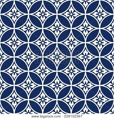 Japanese Traditional Retro Wagara Seamless Pattern Background Round Cross Frame Flower