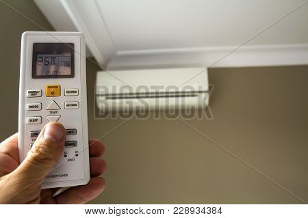 Hand Holdind Control Switch Of Home Air Conditioner