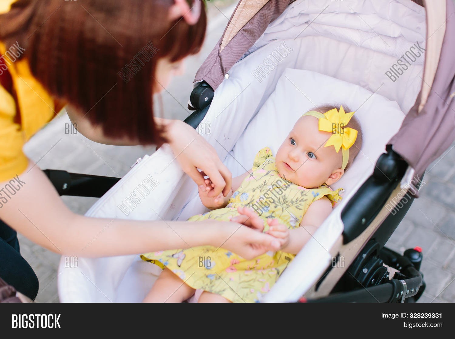 pretty girl strollers