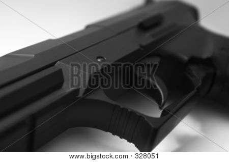 Hand-Gun.