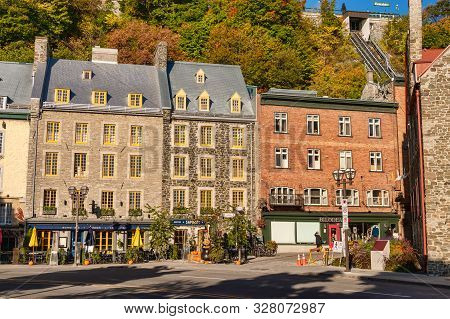 Quebec City, Canada - 4 October 2019: Traditional Stone Houses On Boulevard Champlain In The Petit C