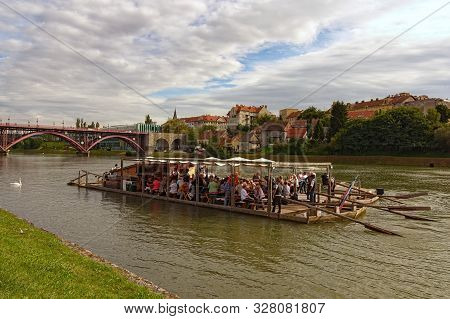 Maribor, Slovenia-september 23, 2019: Big Floating Restaurant With Many Visitors Is Sailing On The D