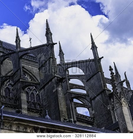 Le Mans, Maine, France - May 28: Cathedral Of Saint Julian (cathedrale St-julien Du Mans) On 28 May 