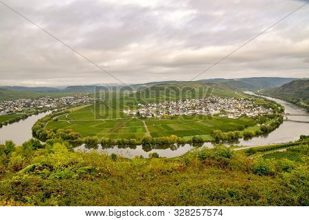 Leiwen Small  Village On The Moselle Germany