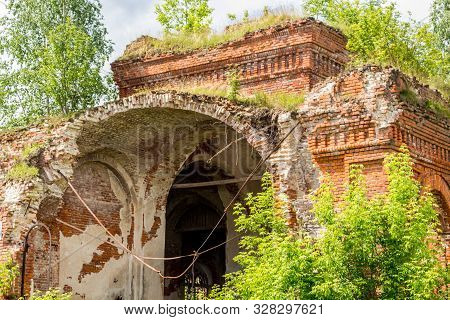 Ruins Of Church Of Assumption Of Blessed Virgin Mary (uspeniya Presvyatoy Bogoroditsy) In Village Of