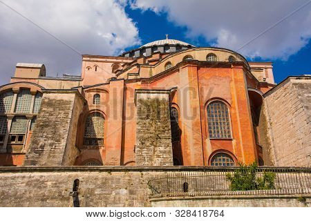 The Exterior Of  Ayasofia Or Hagia Sofia In Sultanahmet, Istanbul, Turkey. Built In 537 Ad As A Chur