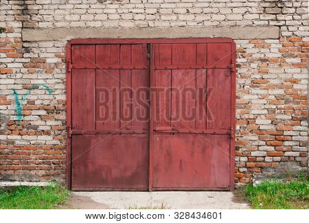 Old woodenl door of garage