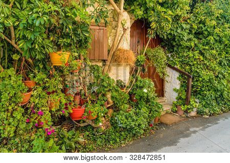 Lania Cyprus. September 3 2019. A View Of Typical Local Architecture In The Traditional Village Of L
