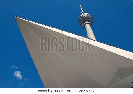 Televisiontower di Alexanderplatz a Berlino