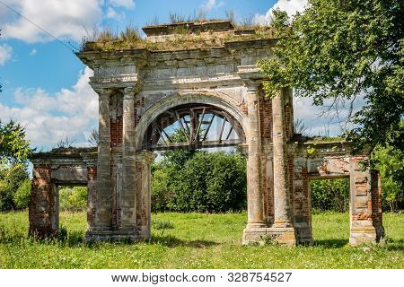 The Front Gate Of The Abandoned Manor 18th-19th Centuries In Troitskoe, Russia