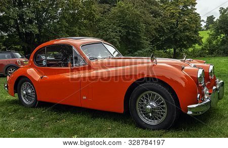 Runnymede, Surrey, Uk - October 2019: Vinage Jaguar Xk 140 1956y On 20 October 2019 In Runnymede, Su